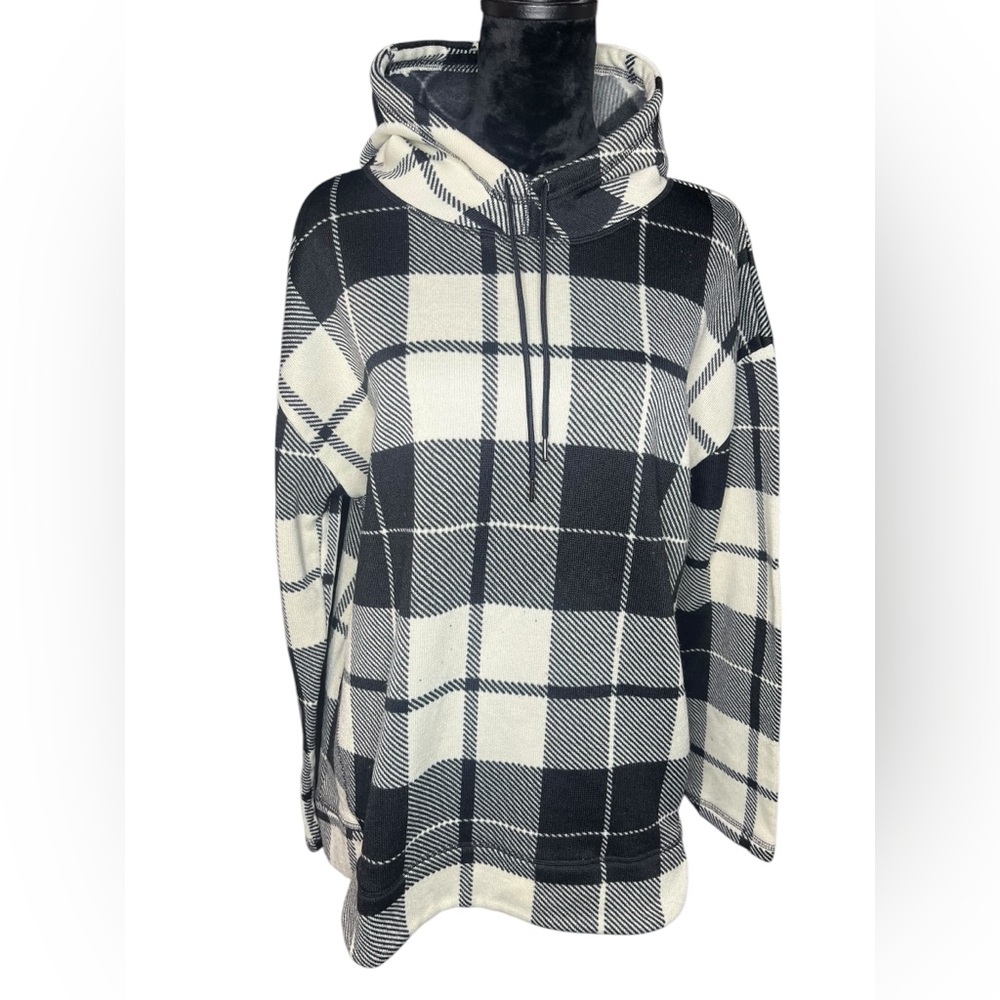 St. John's Bay Black and White Plaid Hoodie